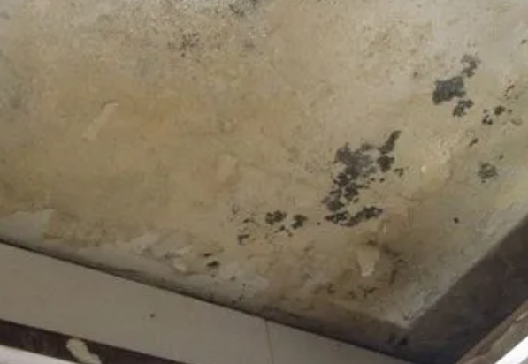 天等阳台漏水维修公司分享下天等卫生间渗水维修需要注意哪些问题。